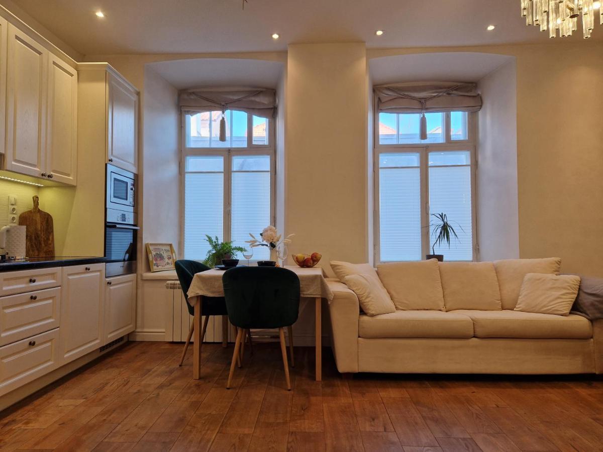 Lovely Apartment In Tallinn Old Town Exterior foto